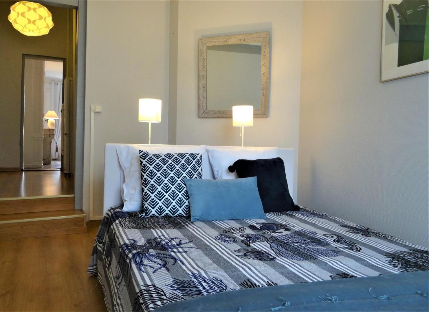 Appartement Le Cardinal quartier historique pour quatre personnes à Chartres Extérieur photo