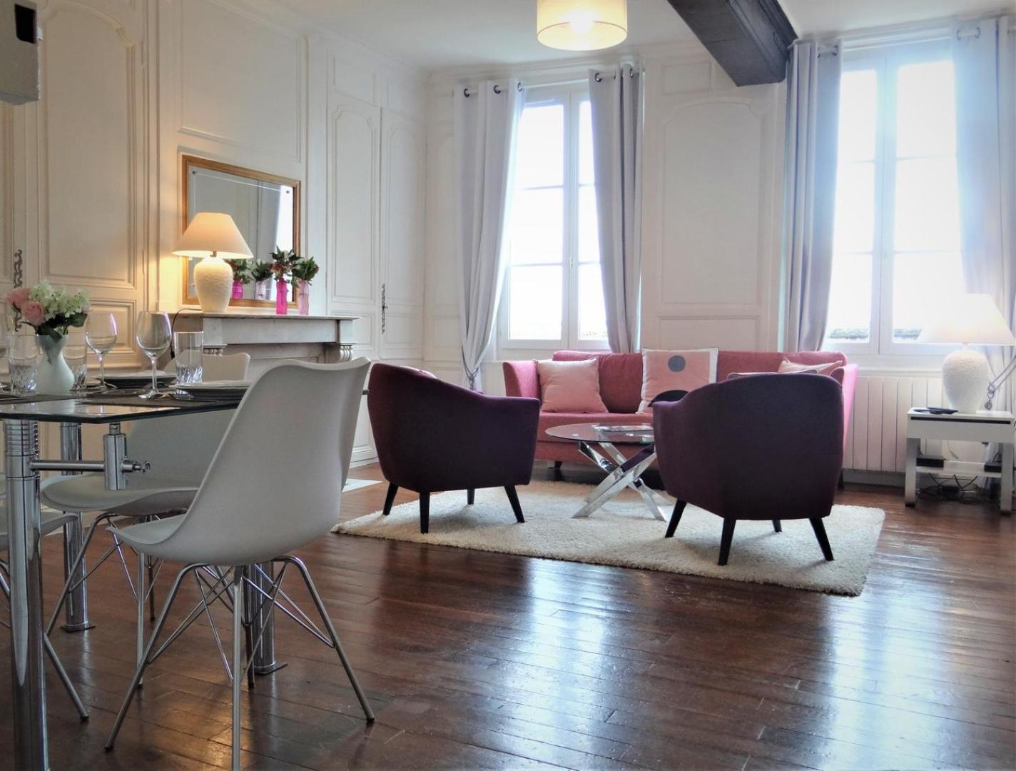 Appartement Le Cardinal quartier historique pour quatre personnes à Chartres Extérieur photo