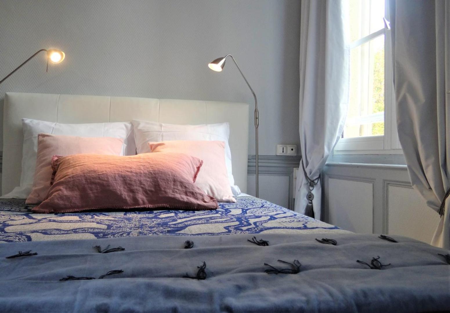 Appartement Le Cardinal quartier historique pour quatre personnes à Chartres Extérieur photo